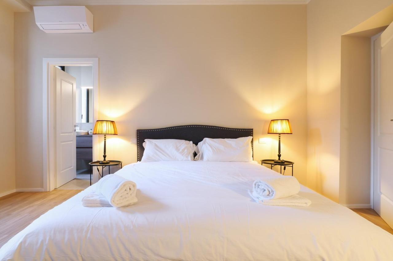 Luxury San Babila Apartment Milan Exterior photo