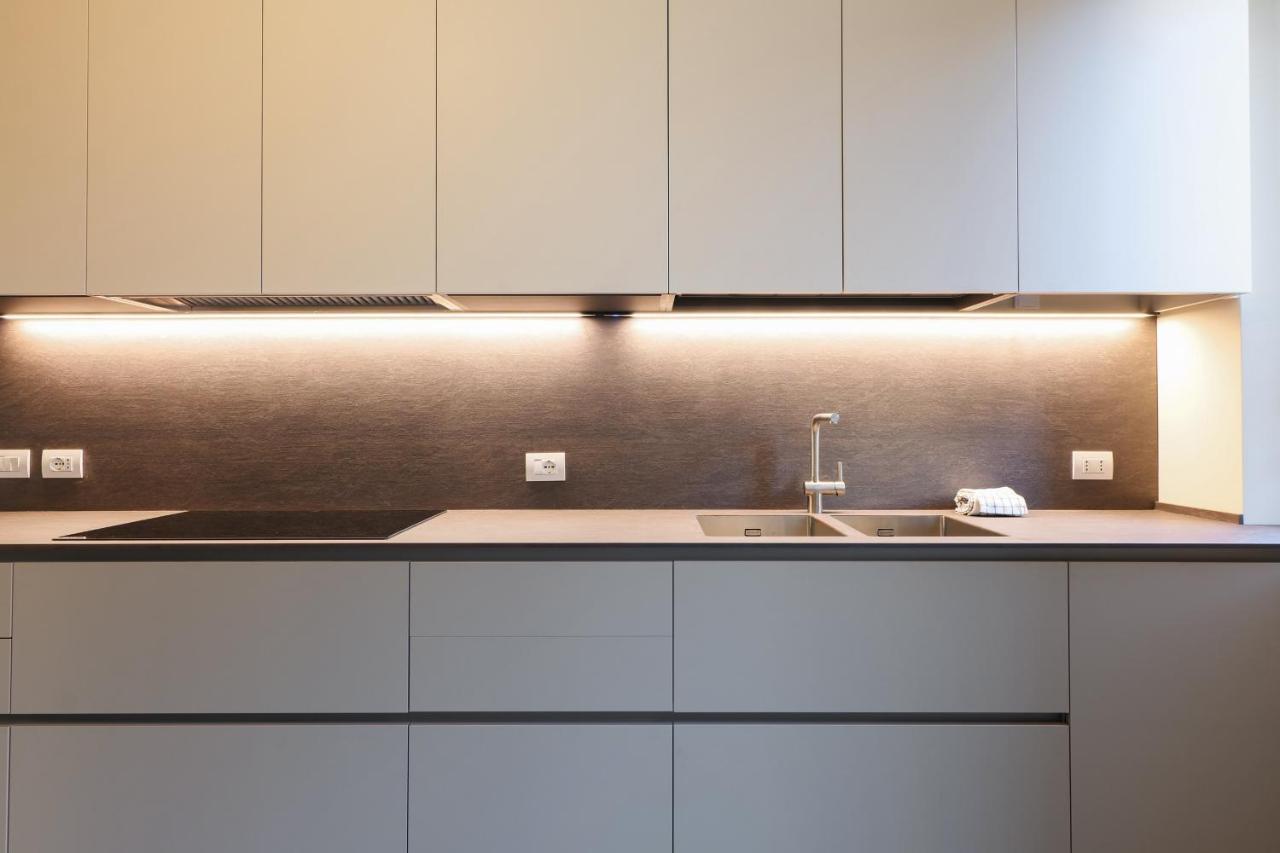 Luxury San Babila Apartment Milan Exterior photo